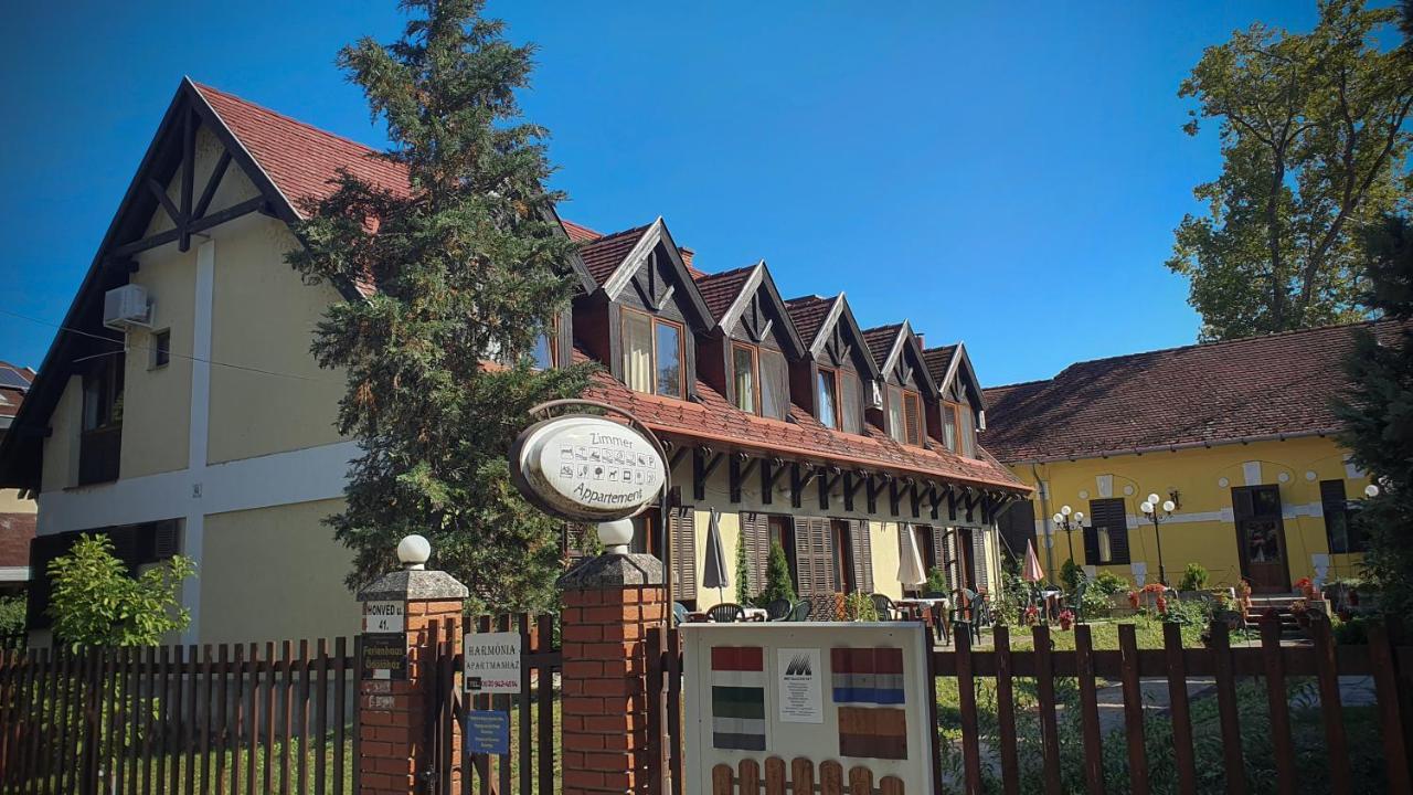 Harmonia Apartmanhaz Балатонлелле Екстер'єр фото